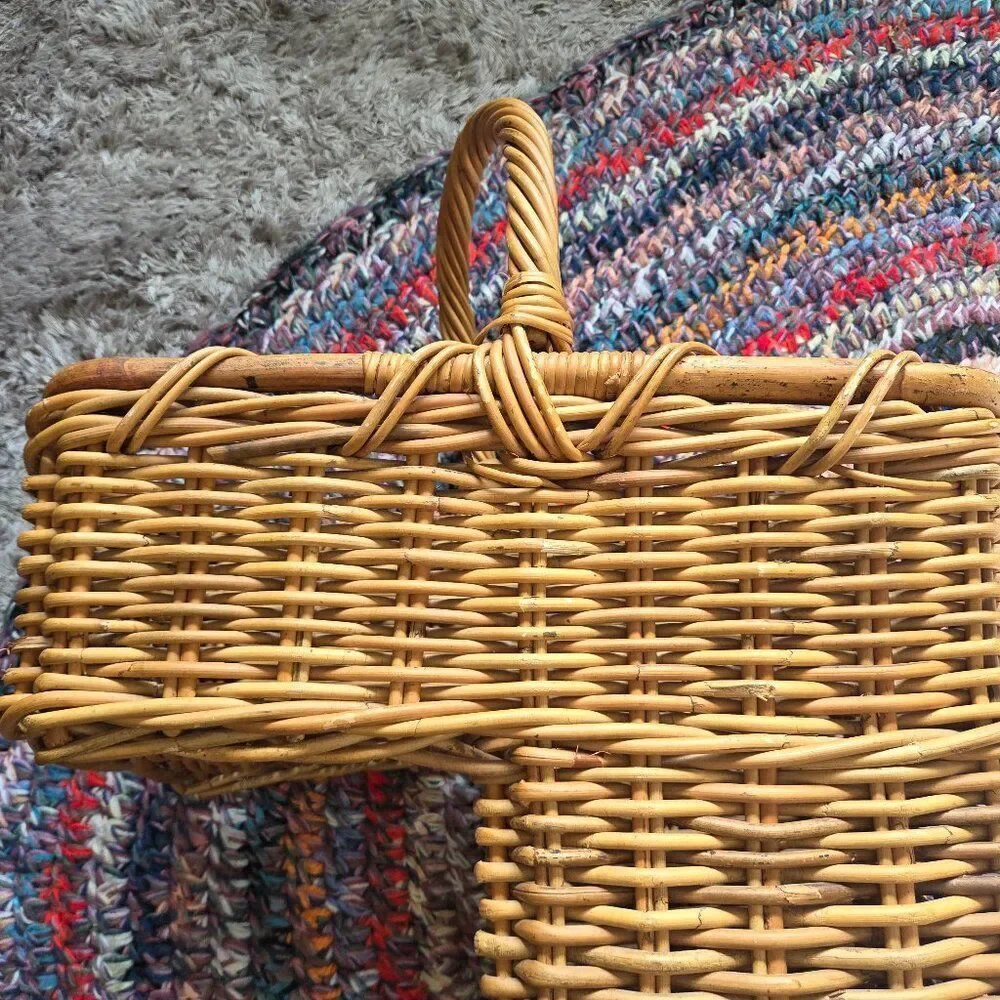 Heritage Stair Step Rattan Basket Hand Woven Wicker Rustic Cottage VTG Country